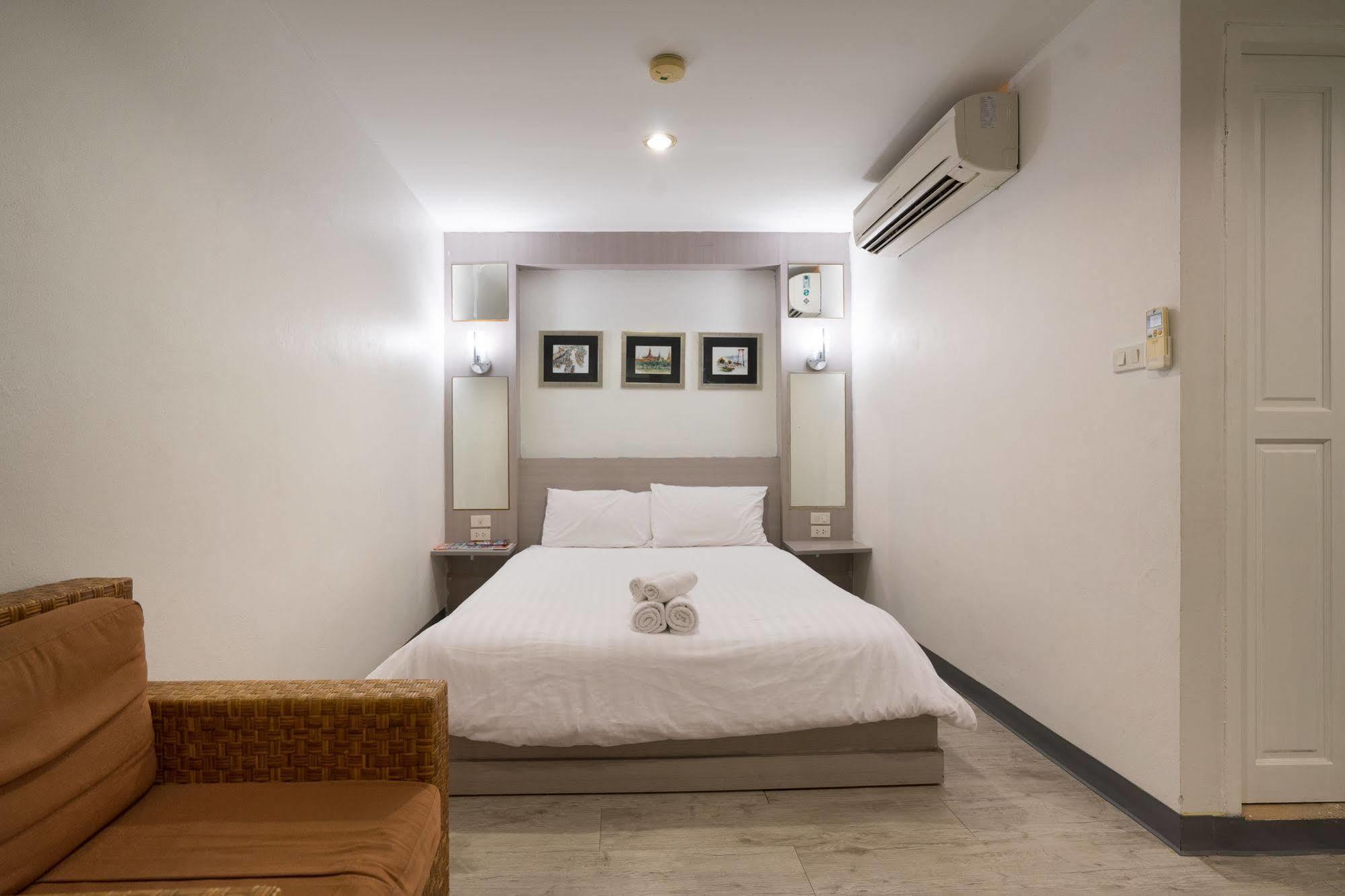 Oyo 437 Hostel Na Nara Μπανγκόκ Εξωτερικό φωτογραφία