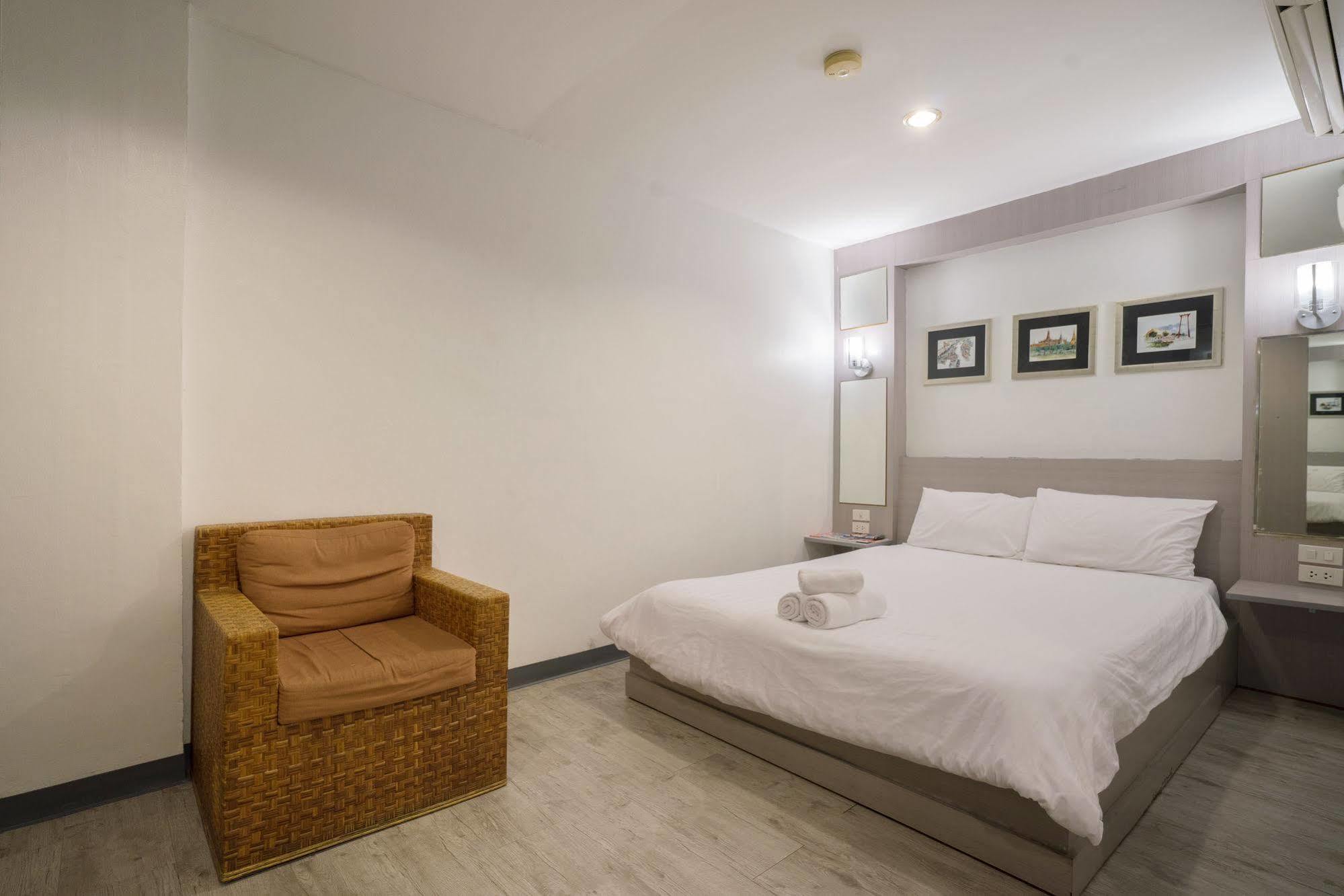 Oyo 437 Hostel Na Nara Μπανγκόκ Εξωτερικό φωτογραφία