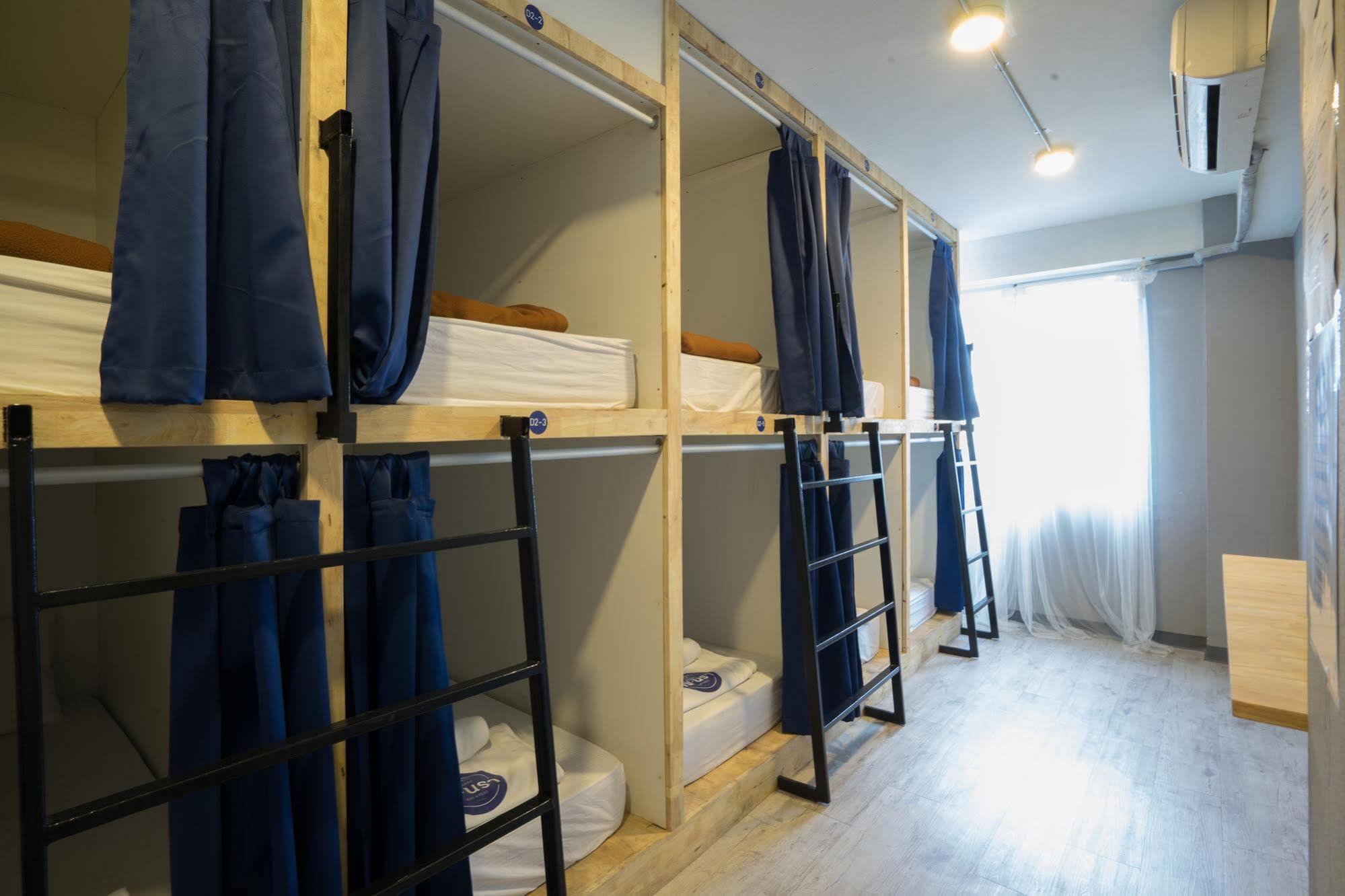 Oyo 437 Hostel Na Nara Μπανγκόκ Εξωτερικό φωτογραφία
