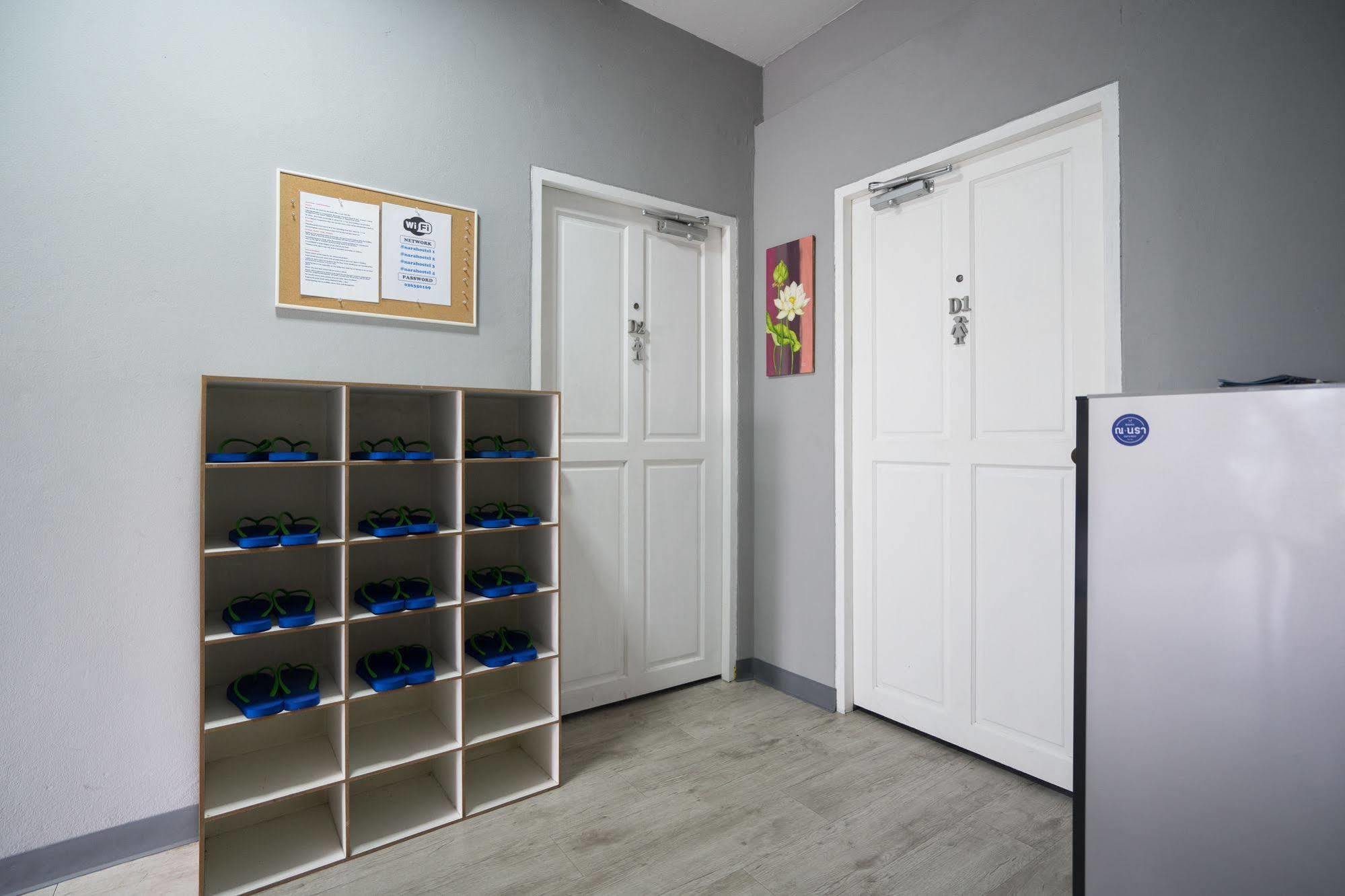 Oyo 437 Hostel Na Nara Μπανγκόκ Εξωτερικό φωτογραφία