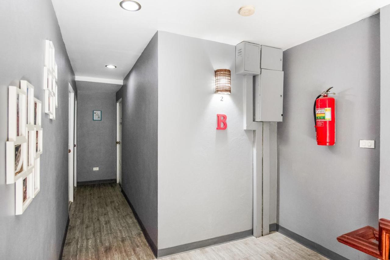 Oyo 437 Hostel Na Nara Μπανγκόκ Εξωτερικό φωτογραφία