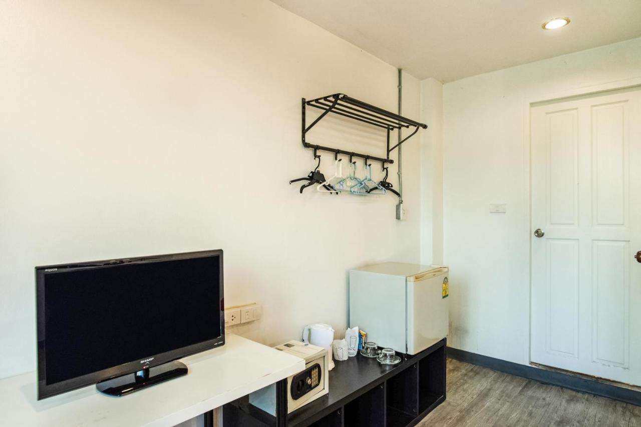Oyo 437 Hostel Na Nara Μπανγκόκ Εξωτερικό φωτογραφία